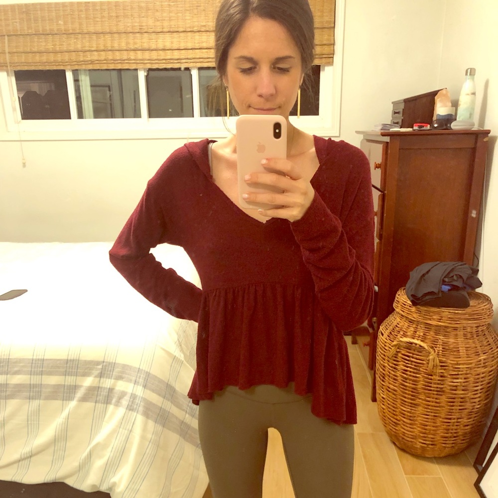 Dark red light sweater